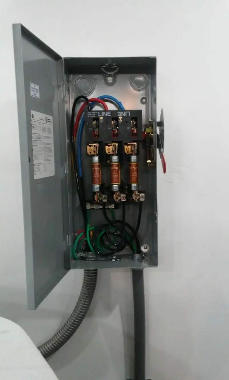 Three-phase disconnect switch installed for Smoke Detector Installation in Greenwood